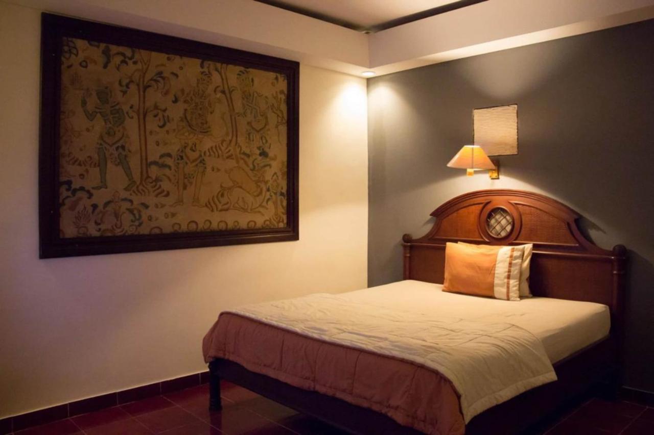 Pecatu Guesthouse Uluwatu Esterno foto