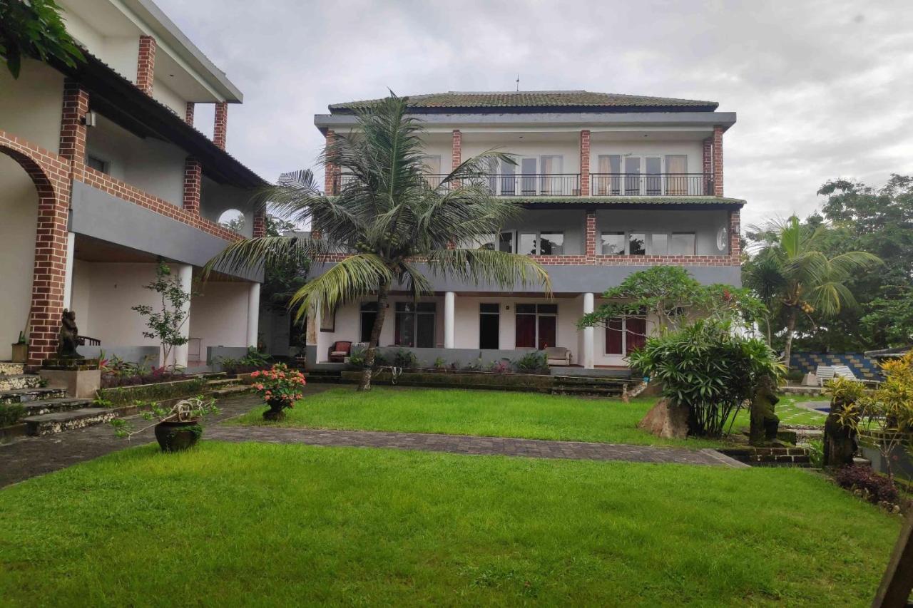 Pecatu Guesthouse Uluwatu Esterno foto