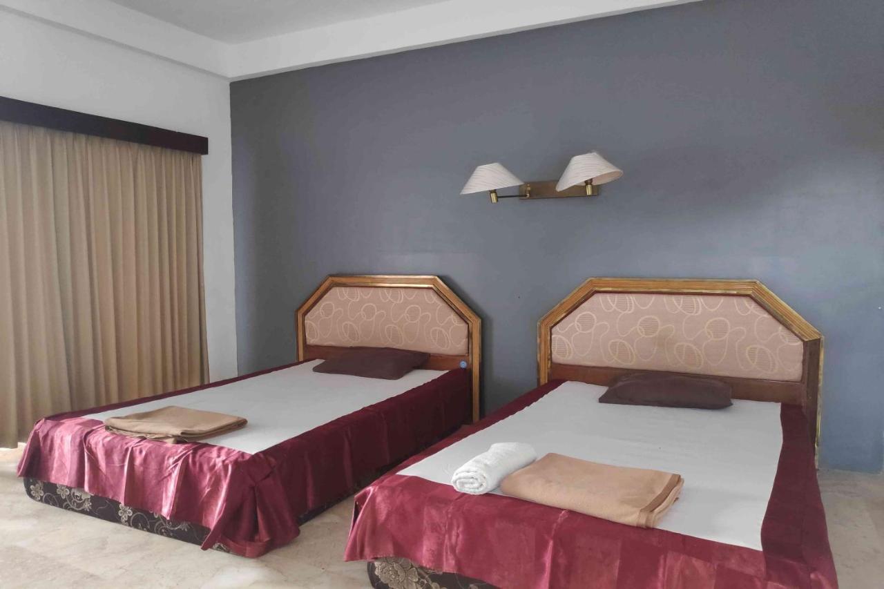 Pecatu Guesthouse Uluwatu Esterno foto