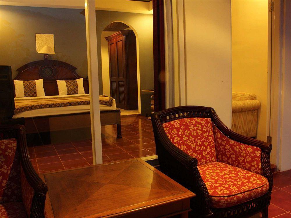 Pecatu Guesthouse Uluwatu Esterno foto