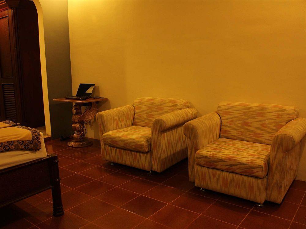 Pecatu Guesthouse Uluwatu Esterno foto