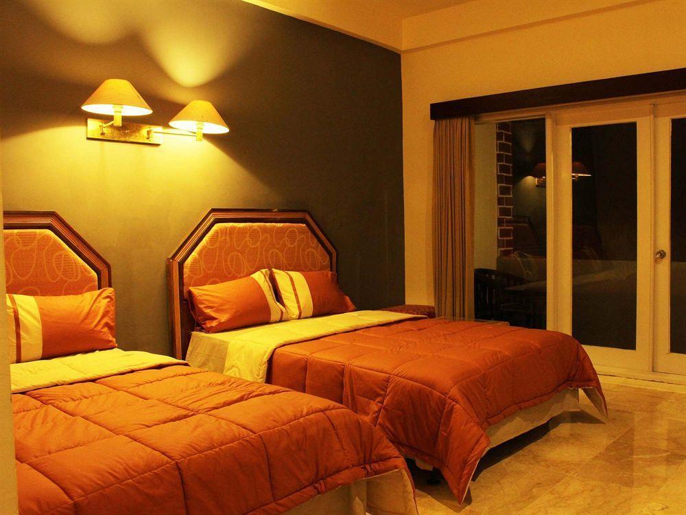 Pecatu Guesthouse Uluwatu Esterno foto