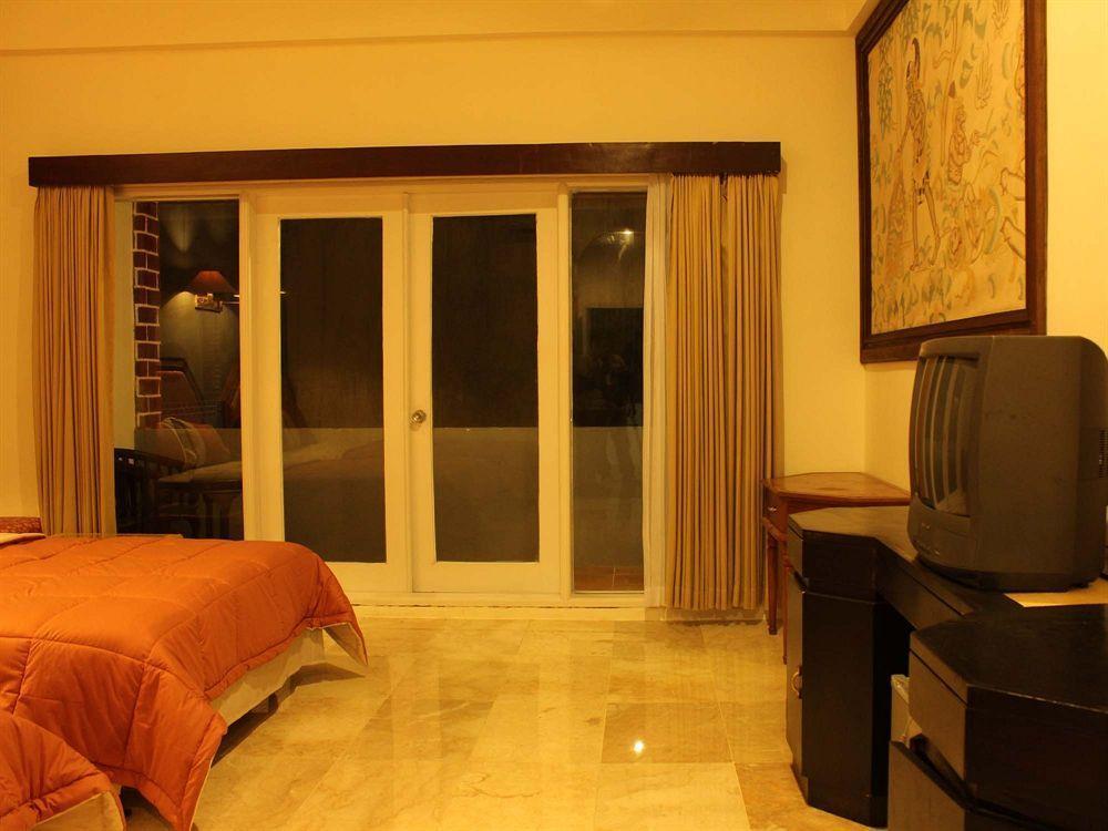 Pecatu Guesthouse Uluwatu Esterno foto
