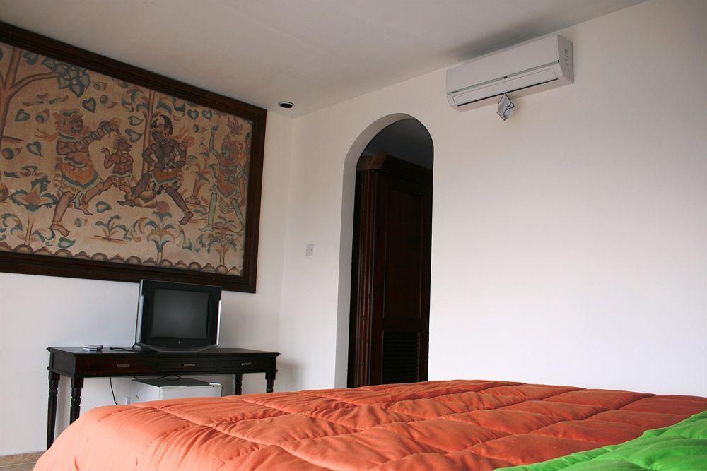 Pecatu Guesthouse Uluwatu Esterno foto